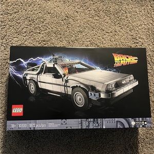 Lego Back to the Future Time Machine #10300